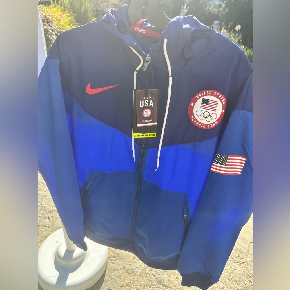 Nike Men’s Small Olympic Windrunner windbreaker USA jacket  NEW